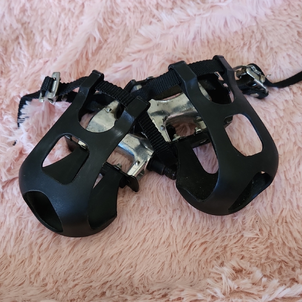 Toe Cage For Indoor Cycle